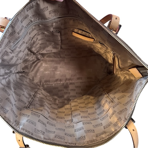 Michael Kors Jet Set Metallic Tote EUC - Picture 9 of 16